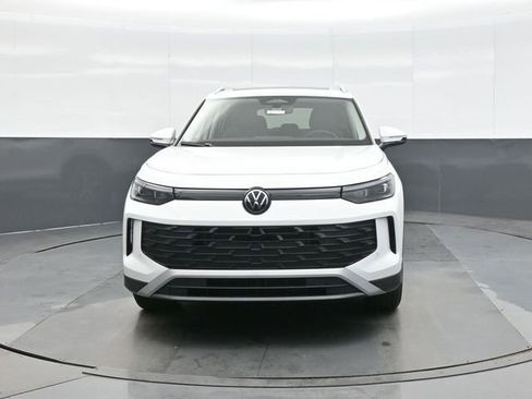 New 2026 Volkswagen Tiguan SE AWD/4WD image 2