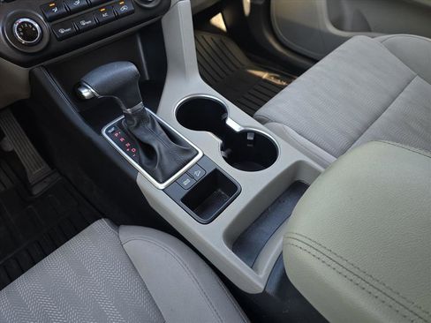 Used 2020 Kia Sportage LX FWD image 17
