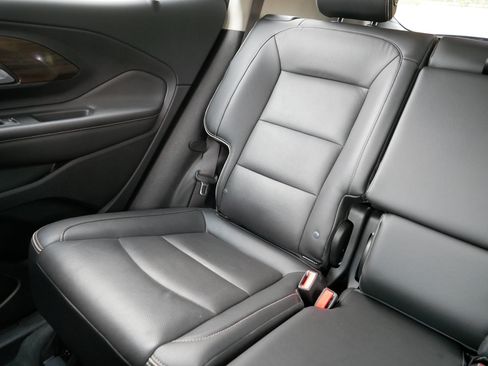 Used 2018 GMC Terrain Denali w/ Comfort Package AWD/4WD image 12