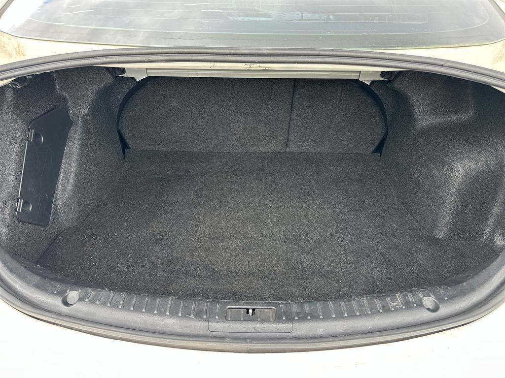 Used 2010 MAZDA MAZDA3 i Sport FWD image 24