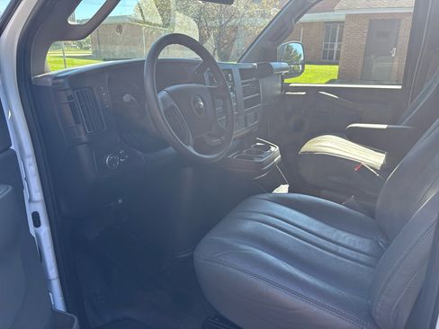 Used 2024 Chevrolet Express 2500 w/ Driver Convenience Package image 13