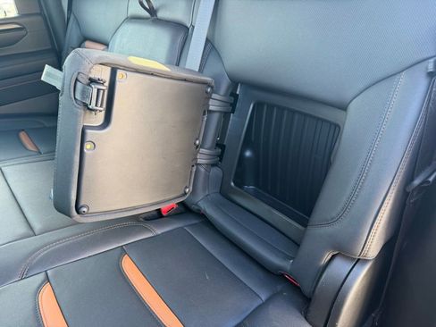 Used 2024 GMC Sierra 2500 AT4 w/ AT4 Premium Plus Package image 30