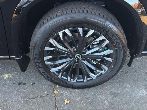 New 2026 Nissan Rogue Platinum image 9