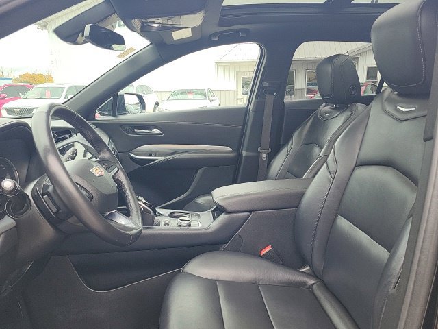 Used 2021 Cadillac XT4 Premium Luxury AWD/4WD image 19