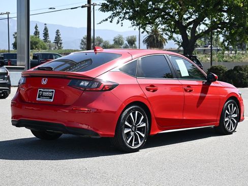 Used 2023 Honda Civic EX-L image 4