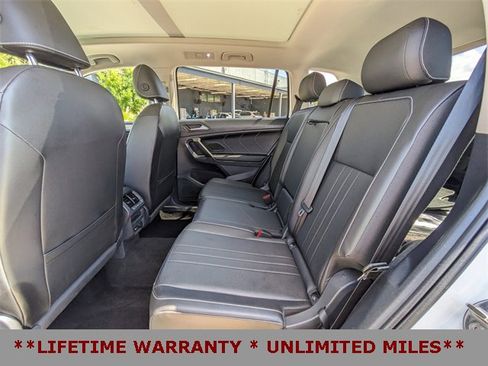 Used 2023 Volkswagen Tiguan SE image 15