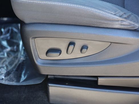 Used 2017 Chevrolet Silverado 1500 LT w/ All Star Edition image 22