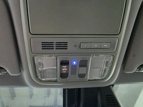 Used 2016 Honda Accord Touring image 40