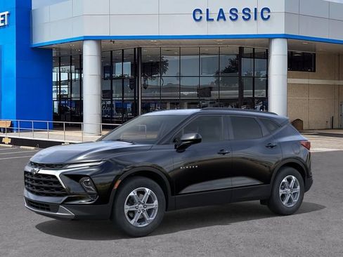 New 2026 Chevrolet Blazer LT FWD image 2