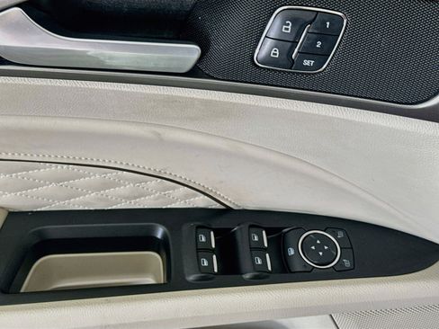 Used 2017 Ford Fusion Platinum FWD image 15