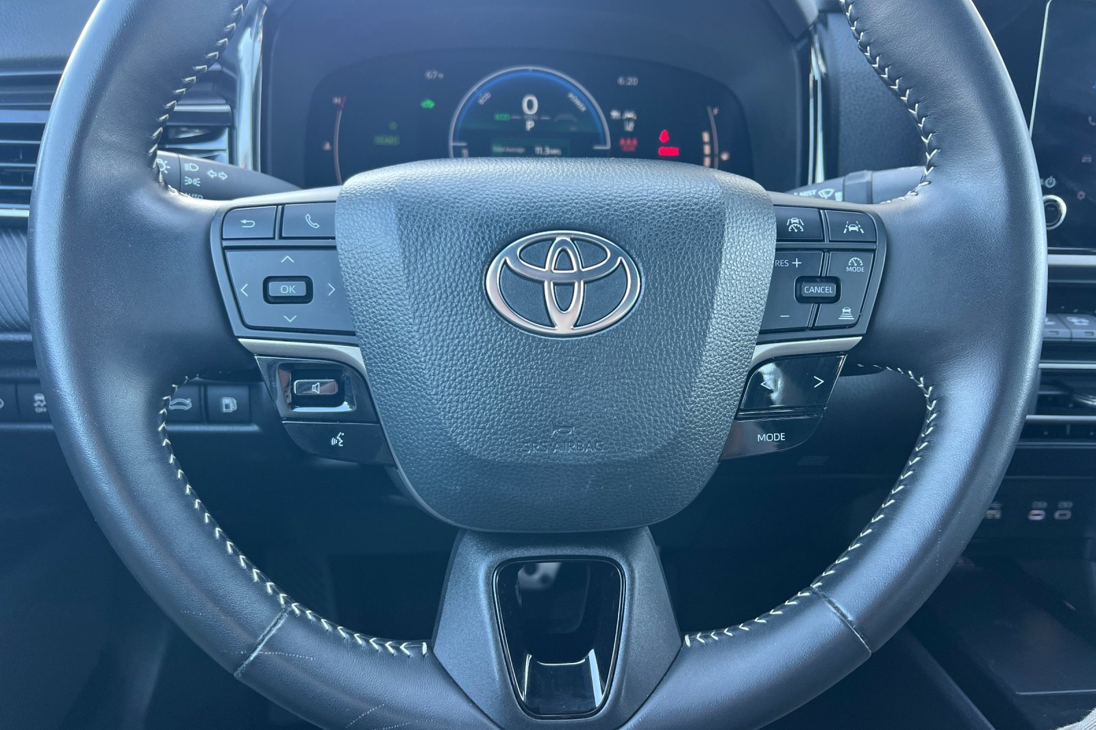 Used 2025 Toyota Camry SE FWD image 22