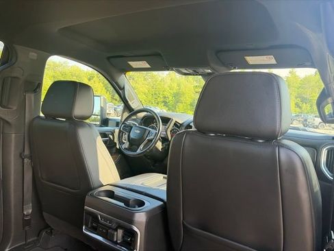 Used 2020 Chevrolet Silverado 2500 High Country w/ Technology Package AWD/4WD image 36