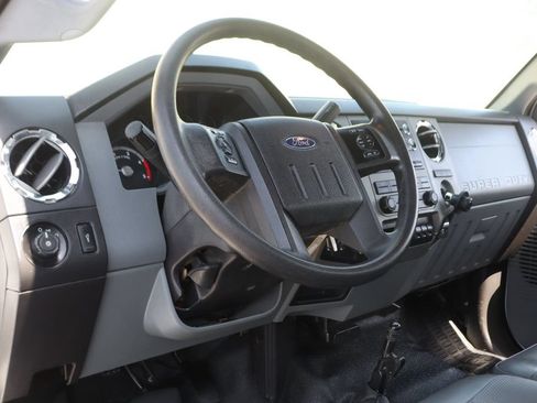 Used 2019 Ford F650 2WD Regular Cab Super Duty image 18