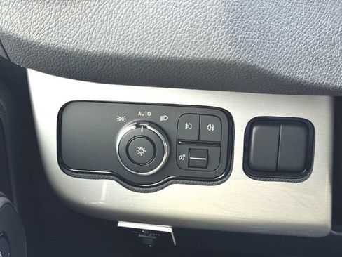 Used 2022 Mercedes-Benz Sprinter 2500 image 18