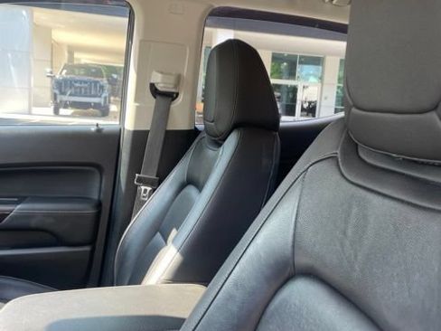 Used 2020 GMC Canyon SLT w/ Driver Alert Package AWD/4WD image 6