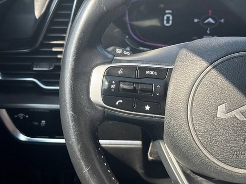 Used 2023 Kia Sportage EX FWD image 28