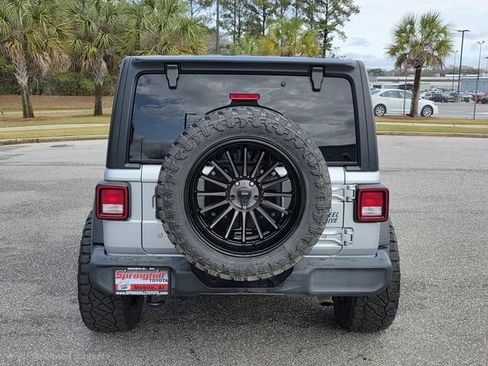 Used 2023 Jeep Wrangler Willys image 3