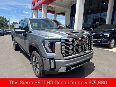 Used 2025 GMC Sierra 2500 Denali w/ Denali Reserve Package AWD/4WD image 3