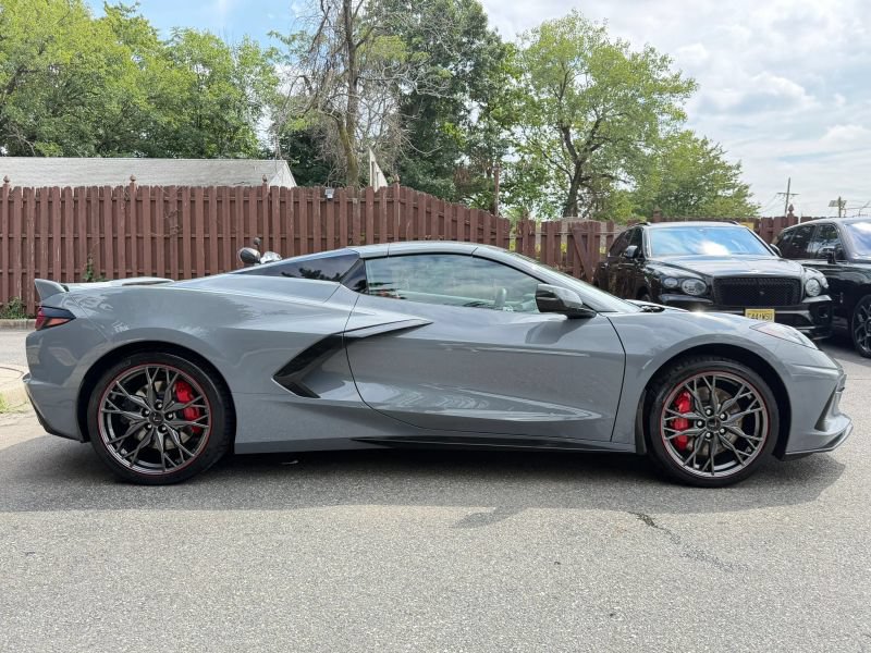Used 2024 Chevrolet Corvette Stingray Preferred Conv w/ Z51 Performance Package RWD image 5