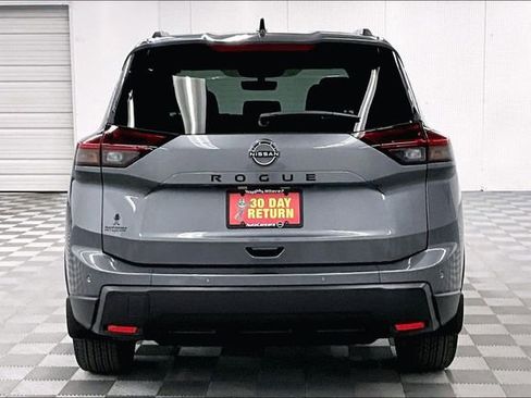 New 2026 Nissan Rogue SV FWD image 5