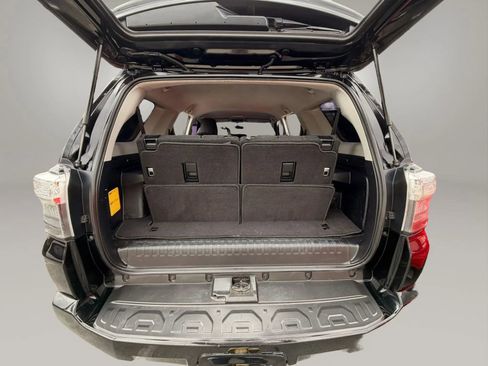 Used 2016 Toyota 4Runner SR5 RWD image 35