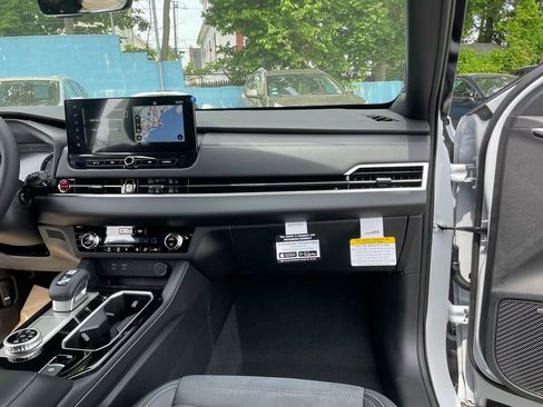 New 2026 Mitsubishi Outlander AWD image 29
