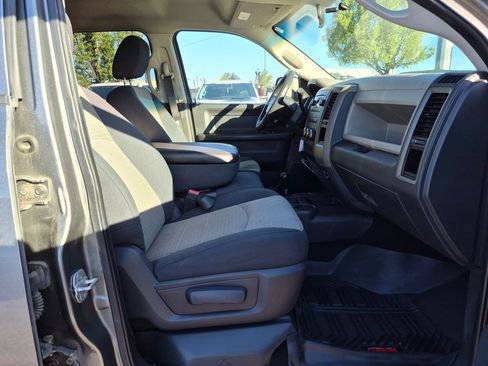 Used 2011 RAM 2500 ST w/ ST Popular Equipment Group AWD/4WD image 31