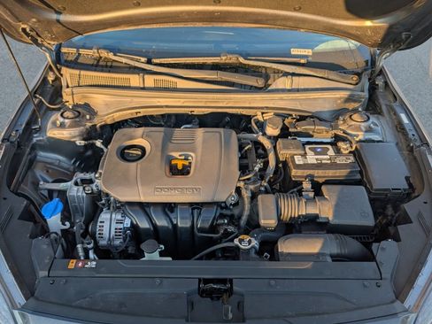 Certified 2023 Kia Forte LXS image 28