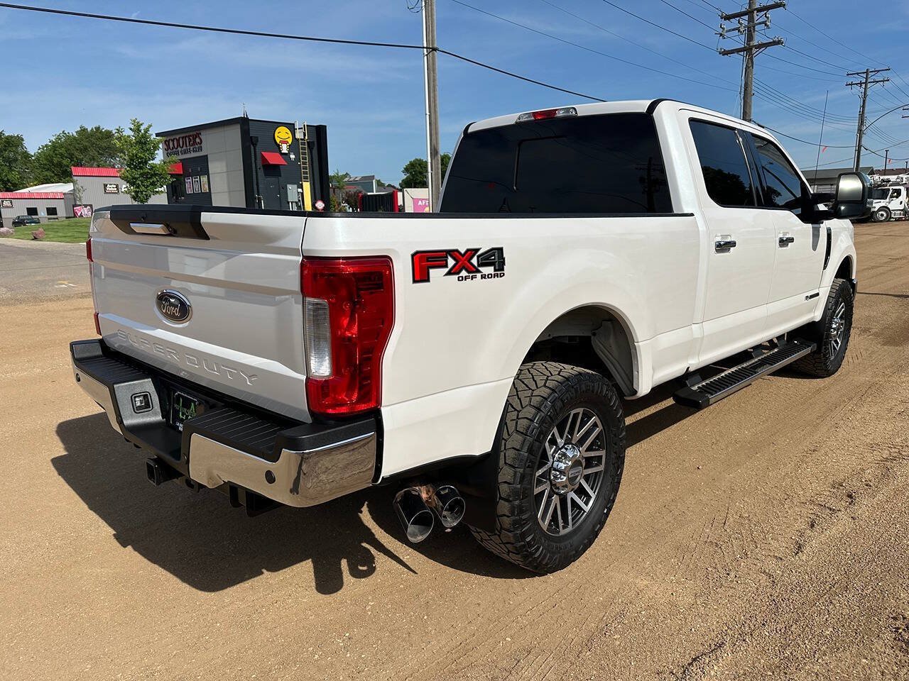Used 2017 Ford F250 Lariat w/ Chrome Package AWD/4WD image 5