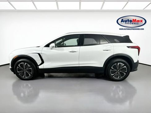 Used 2024 Chevrolet Blazer EV LT AWD/4WD image 4