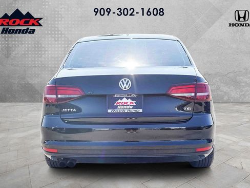 Used 2017 Volkswagen Jetta S image 5