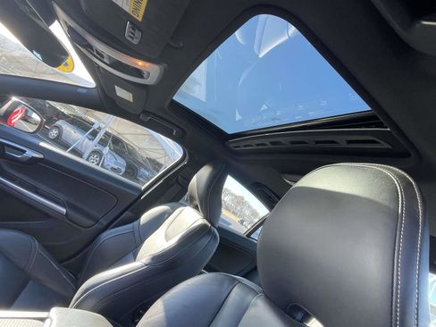 Used 2015 Volvo S60 T6 R-Design image 20