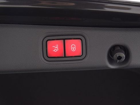 Certified 2022 Mercedes-Benz E 350 Sedan image 30