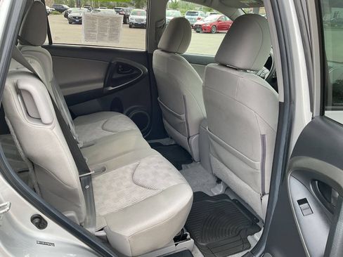 Used 2011 Toyota RAV4 4WD w/ Base L4 Extra Value Pkg image 31