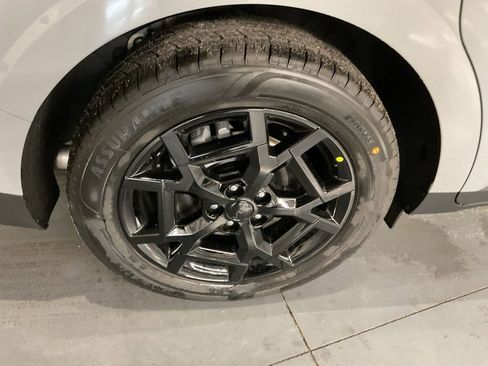 New 2026 Kia Carnival SX FWD image 24