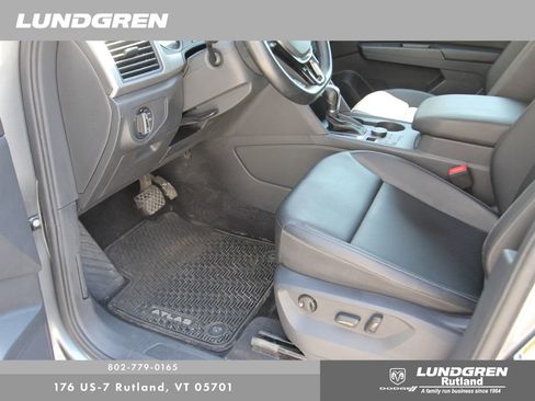 Used 2018 Volkswagen Atlas SE AWD/4WD image 17
