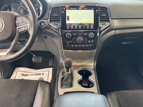 Used 2021 Jeep Grand Cherokee Laredo X AWD/4WD image 11