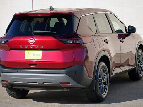 Used 2023 Nissan Rogue S FWD image 44
