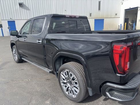 Used 2023 GMC Sierra 1500 Denali Ultimate AWD/4WD image 10