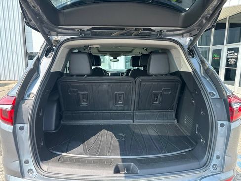 Used 2021 Buick Enclave Avenir w/ Avenir Technology Package AWD/4WD image 43