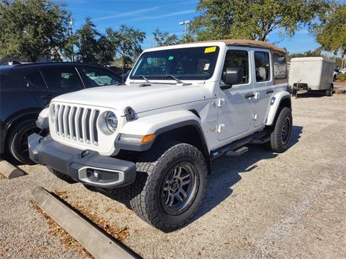 Certified 2020 Jeep Wrangler Unlimited Sahara image 3