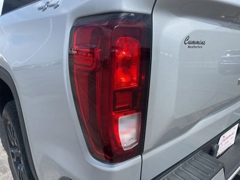 Used 2021 GMC Sierra 1500 Elevation image 11