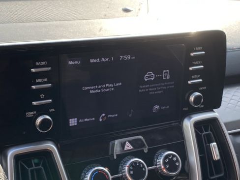 Used 2021 Kia Sorento LX image 6