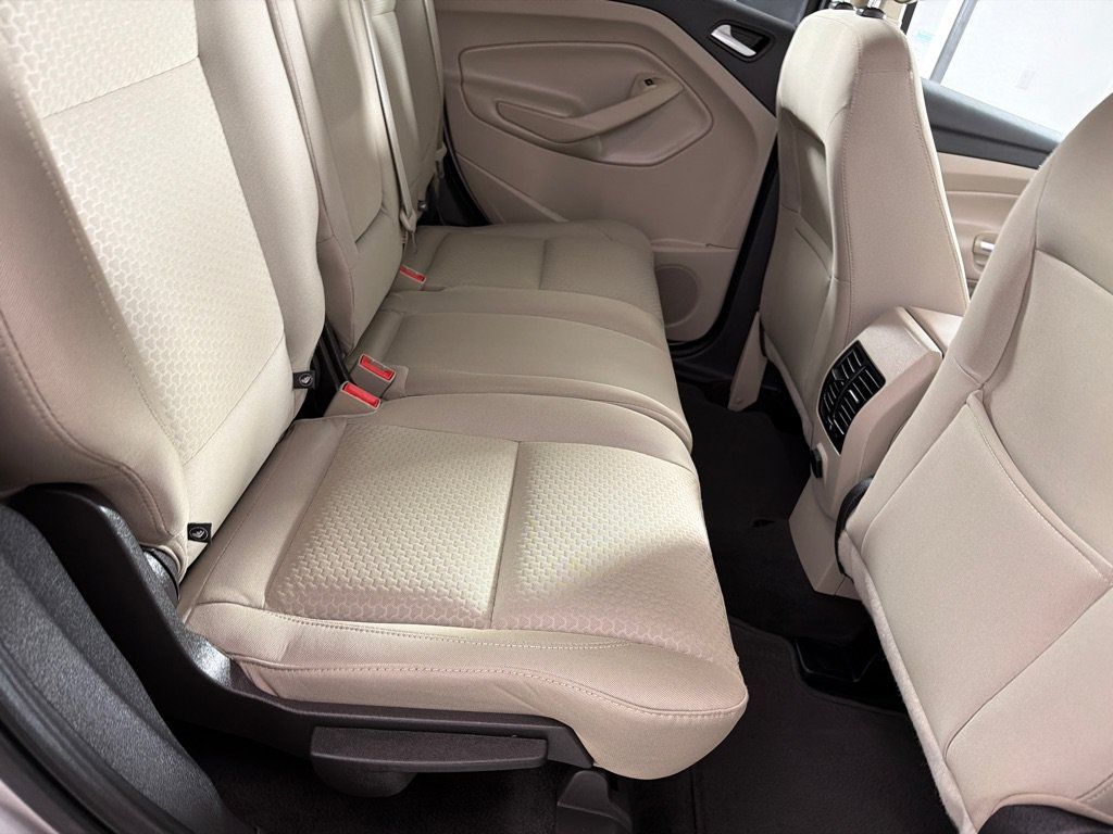 Used 2017 Ford Escape SE FWD image 22