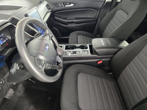 Used 2024 Ford Edge SE w/ Black Appearance Package AWD/4WD image 14