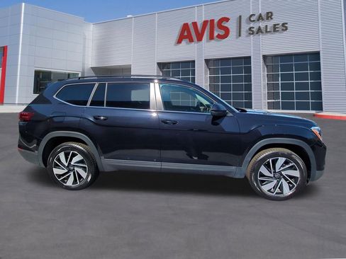 Used 2025 Volkswagen Atlas SE image 5