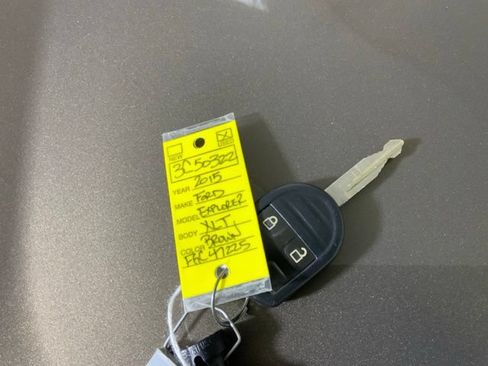 Used 2015 Ford Explorer XLT AWD/4WD image 45
