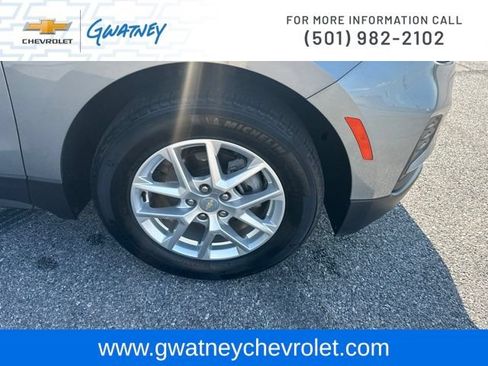 Used 2024 Chevrolet Equinox LS w/ LS Convenience Package FWD image 12