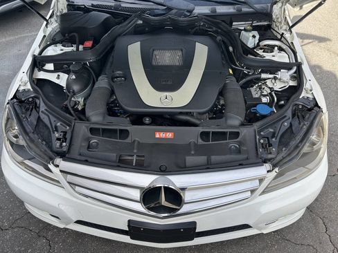 Used 2012 Mercedes-Benz C 300 4MATIC Sedan image 31