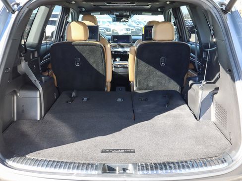 Used 2022 Kia Telluride SX w/ Towing Package image 21